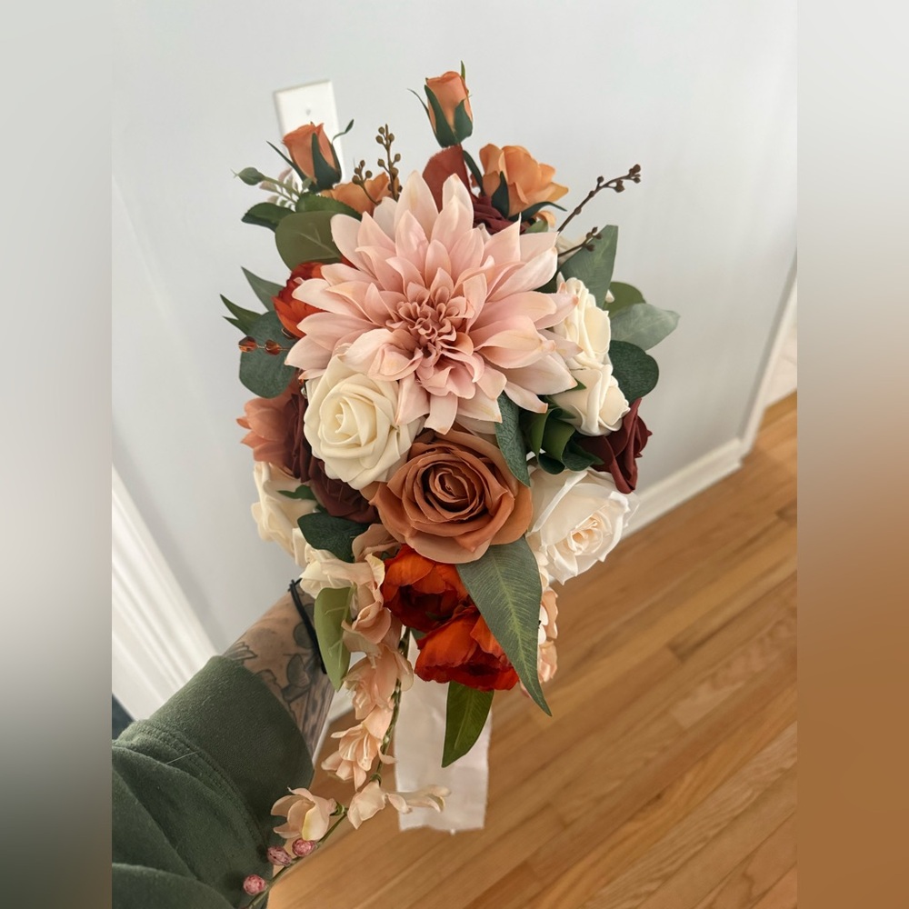 Elegant Floral Bridal Bouquet with Cream and Terracotta Accents